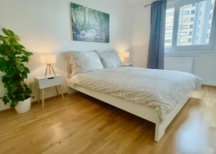 Bright Modern Flat With Balcony * Vienna
